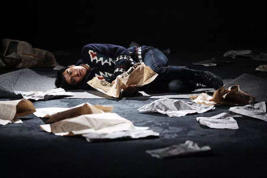 怎么注册钱宝网-钱宝网已死，朋友说有事烧纸 | 人间